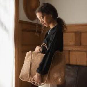 NWOT Bembien Yara tote bag in Caramel